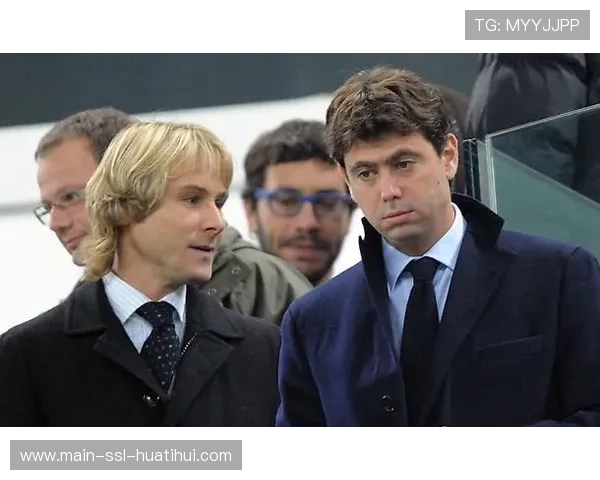 阿莱格里邀阿涅利圣西罗观战，老友重逢