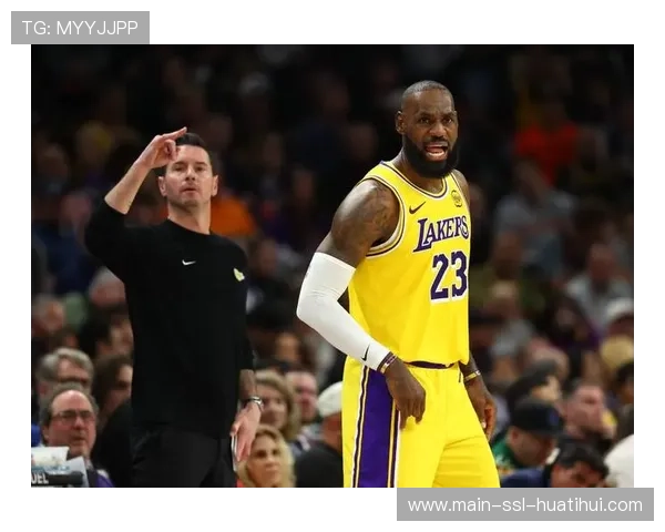 詹姆斯落选全明星首发,21年来首次 詹姆斯落选全明星首发,21年来首次